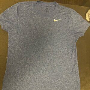 Nike Women's Dri-FIT Legend T-Shirt Size Medium